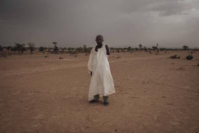  Sudanese refugees in Chad - 22/06/2024 - chad / ? Adre ? - Jalal Adam Yaya, 46, from Al Genina, was shot in the arm an-stock-foto