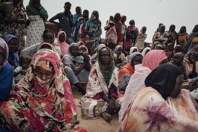  Sudanese refugees in Chad - 18/06/2024 - chad / ? Adre ? - These Al Fasher refugees arrived at the Adre transit camp o-stock-photo