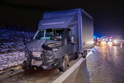 Schwerer Auffahrunfall auf A72 ? Transporter kollidieren auf A72-stock-foto