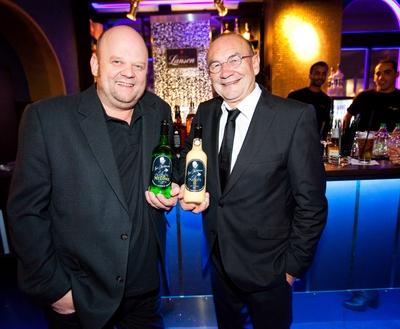 HAMBURG / 09.09.2011 Uwe Christiansen (Gastronom) und Norbert Aust (Schmids Tivoli), (v.l.). Fototermin zum Thema: Promi-stock-photo
