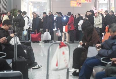 2025 Spring Festival Travel Rush Kicked Off-stock-foto