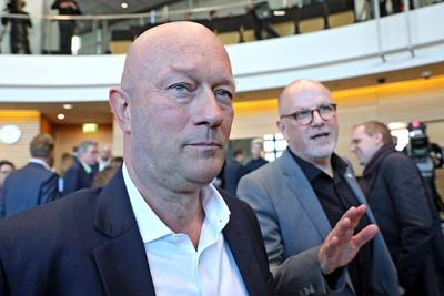 Wahl des neuen Ministerpr?sidenten Th?ringen. Wahl des neuen Ministerpr?sidenten Th?ringen am 05.02.2020 im Th?ringer L-stock-photo