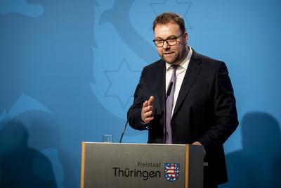REGIERUNGSMEDIENKONFERENZ DER TH?RINGER LANDESREGIERUNG-stock-foto