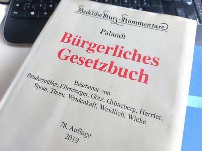 Winden Themenbild - BGB, B?rgerliches Gesetzbuch Themenbild - BGB, B?rgerliches Gesetzbuch Buch, Auflage des BGB, B?rger-stock-photo