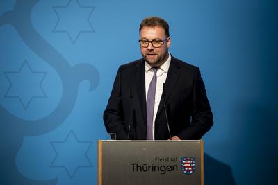 REGIERUNGSMEDIENKONFERENZ DER TH?RINGER LANDESREGIERUNG-stock-foto