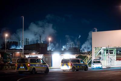 Drohnenspionage im Chemiepark Marl? Polizei ermittelt nach mysteri?sem Flugobjekt - UFO ?ber Sicherheitszone?-stock-foto