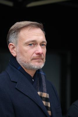 FDP-Wahlkampf: Christian Lindner tourt  durch Niedersachsen-stock-foto