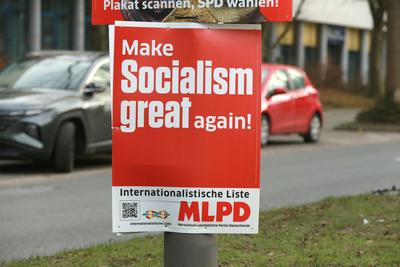 14.01.2025 Dortmund, Die Parteien haben ihre Plakataktionen begonnen. Plakate der SPD, CDU, FDP, Die Gr?nen, Volt und ML-stock-photo