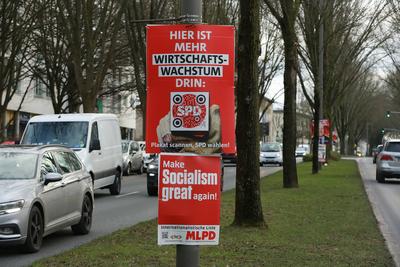 14.01.2025 Dortmund, Die Parteien haben ihre Plakataktionen begonnen. Plakate der SPD, CDU, FDP, Die Gr?nen, Volt und ML-stock-photo