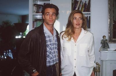 Bildnummer: 56810755  Datum: 01.11.1994  Copyright: imago/teutopress A.S. (SAT.1) 11/94 ker Klaus J. Behrendt und Barbara Rudnik Serie Fernsehen TV-Produktion Schauspiel Folge 15: Alte Seilschaften quer halb Szene People x0x xkg 1994 quer  56810755 Date 01 11 1994 Copyright Imago  a S SAT 1 11 94 KER Klaus J Behrendt and Barbara Rudnik Series Television TV Production Acting Impact 15 Old Cliques horizontal half Scene Celebrities x0x xkg 1994 horizontal-stock-foto