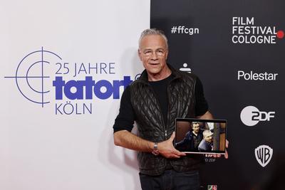 Schauspieler Klaus J. Behrendt beim Fotocall zu 25 Jahre Tatort K?ln auf dem 32. Film Festival Cologne 2022 im Filmpala-stock-photo