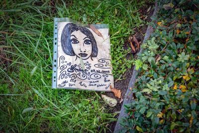 Berlin Spandau; Friedhof / Landschaftsfriedhof Gatow, Islamischer Friedhofsteil; Grab von Aynur Hatun S?r?c? - 16.10.202-stock-foto