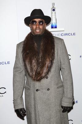 NEW YORK, NY - NOVEMBER 19: Sean Diddy Combs attends the world premiere of ?STEP INTO THE CIRCLE?, the new brand positio-stock-foto