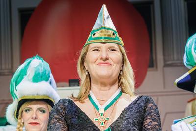N?rrisches Steckenpferd 2025 f?r Tina Hassel-stock-foto