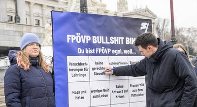 20250115 Medienaktion SJOE gegen FPOE OEVP Koaltion-stock-foto