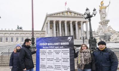 20250115 Medienaktion SJOE gegen FPOE OEVP Koaltion-stock-foto