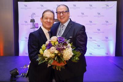 Gregor Andr? ewitch, Markus Hussler (Hilton Berlin Gendarmenmarkt) beim Cocktail-Empfang zur ?bergabe der Leitung des Ho-stock-foto