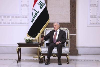Iraqi President Abdul Latif Jamal Rashid, receives the Chairman and members of the Board of Commissioners of the Independent High Electoral Commission-stock-foto