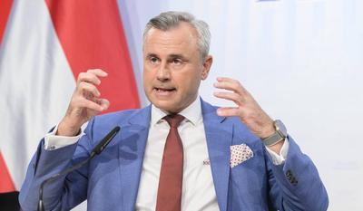 20250115 PK Hofer und Gulyas-stock-foto