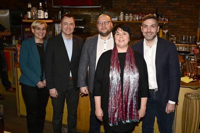Anita Maa?, Torsten Herbst, Toralf Einsle, Kristin Sch?tz und Konstantin Kuhle-stock-foto