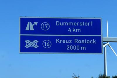 Schild Autobahnausfahrt Dummerstorf Kreuz Rostock Schild Autobahnausfahrt Dummerstorf Kreuz Rostock Copyright: xZoonar.c-stock-photo