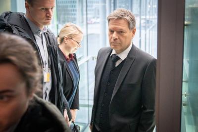 Deutscher Bundestag ? 2. Untersuchungsausschuss Atomausstieg ? ?ffentliche Zeugenvernehmung ? Bundeswirtschaftsminister Robert Habeck als Zeuge vor dem Untersuchungsausschuss-stock-foto