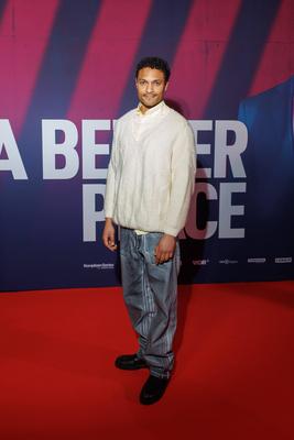 Premiere - A Better Place-stock-foto