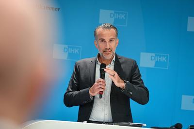 Berlin - Pressetermin der DIHK zum Thema "Zukunft Besch?ftigtenwohnen?!"-stock-foto