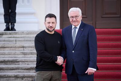 Berlin, Frank-Walter Steinmeier trifft Wolodymyr Selenskyj Bundespr?sident Frank-Walter Steinmeier trifft Wolodymyr Sele-stock-photo