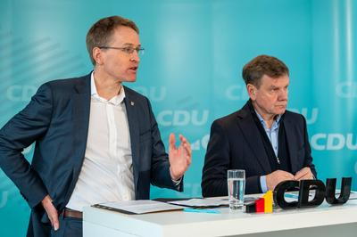 16.01.2025, Kiel, Deutschland, Wahlkampf in S-H, CDU stellt Bundespolitisches Fenster vor, Pressetermin mit Daniel G?nth-stock-photo