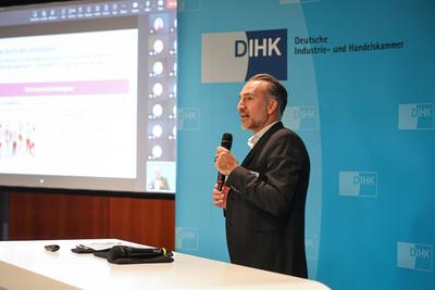 Berlin - Pressetermin der DIHK zum Thema "Zukunft Besch?ftigtenwohnen?!"-stock-foto
