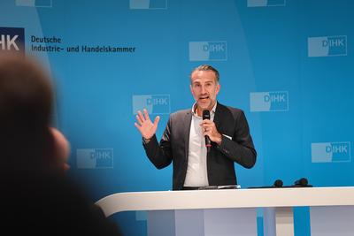 Berlin - Pressetermin der DIHK zum Thema "Zukunft Besch?ftigtenwohnen?!"-stock-foto