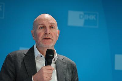 Berlin - Pressetermin der DIHK zum Thema "Zukunft Besch?ftigtenwohnen?!"-stock-foto