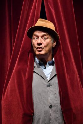 Tom Gerhardt / Fotoprobe / Hausmeister Krause du lebst nur zweimal / Kom?die im Bayerischen Hof / Theater / M?nchen / 15-stock-photo