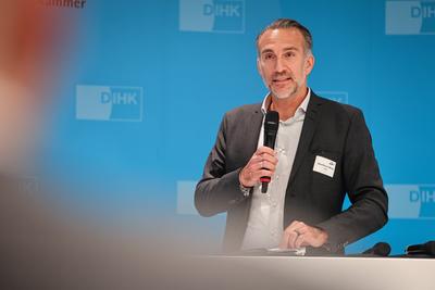 Berlin - Pressetermin der DIHK zum Thema "Zukunft Besch?ftigtenwohnen?!"-stock-foto