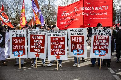 Bilder des Jahres 2023, News 02 Februar News Themen der Woche KW07 News Bilder des Tages M?nchen: Antifa demonstriert ge-stock-foto