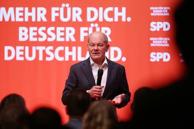 Halle (Saale), Sachsen-Anhalt, Deutschland, 17.01.2025: Steintor-Variet?: Wahlkampfveranstaltung der SPD mit Kanzlerkand-stock-foto
