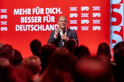 18.01.2025, L?beck, Deutschland, SPD Bundestagswahlkampf B?rgerbefragung mit Kanzler Olaf Scholz in Schleswig-Holstein *-stock-photo