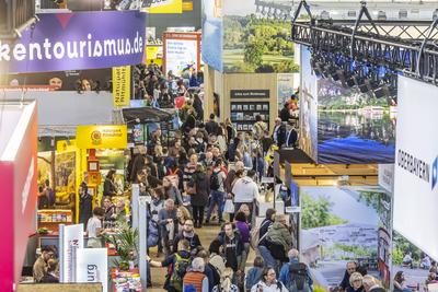 CMT in Stuttgart er?ffnet. Die Messe Caravan - Motor - Touristik gilt als erste Tourismusmesse im Jahr als Indikator f?r-stock-photo