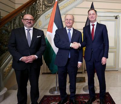 Palestinian Prime Minister Mohammad Mustafa meets Outgoing Prime Minister Alexander De Croo in Brussels-stock-foto