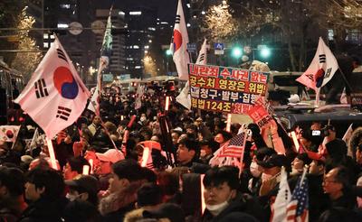 South Korean impeached president Yoon leaves court after his arrest warrant hearing in Seoul-stock-foto