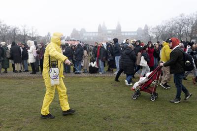Amsterdam The Netherlands 18th January 2025 On the Museumplein whilst visitors queue for hours to see the tulips display-stock-foto