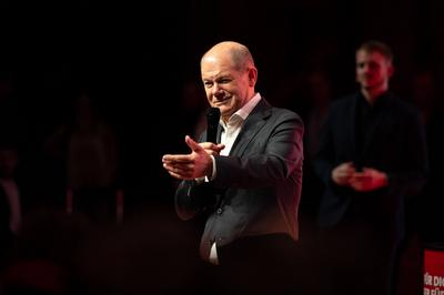 18.01.2025, L?beck, Deutschland, SPD Bundestagswahlkampf B?rgerbefragung mit Kanzler Olaf Scholz in Schleswig-Holstein *-stock-foto