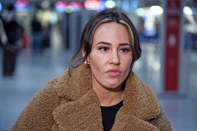 Alessia Herren - Abflug der Kandidaten der RTL-TV-Show ICH BIN EIN STAR HOLT MICH HIER RAUS (Dschungelcamp) nach Austral-stock-photo