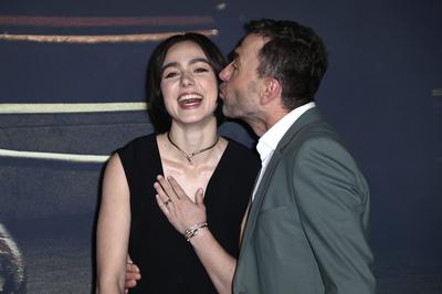 Luise Gro?mann mit Vater Stefan-stock-foto