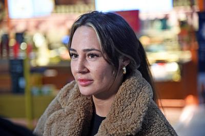 Alessia Herren - Abflug der Kandidaten der RTL-TV-Show ICH BIN EIN STAR HOLT MICH HIER RAUS (Dschungelcamp) nach Austral-stock-photo
