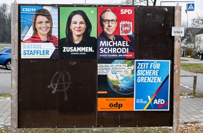 GER, Themenbild, Wahlplakate zur Bundestagswahl in Deutschland 2025, Augsburg, 17.01.2025.-stock-foto