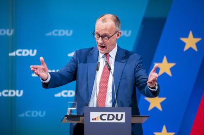 Friedrich Merz und Markus S?der in Brilon-stock-foto