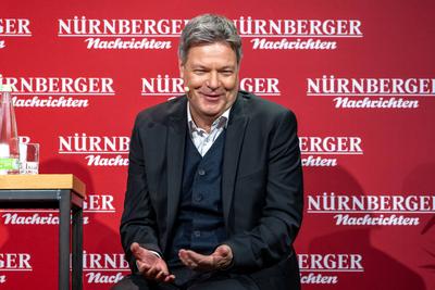 Wirtschaftsminister Robert Habeck im Dialog mit dem VNP, N?rnberg, 19.01.2025-stock-foto