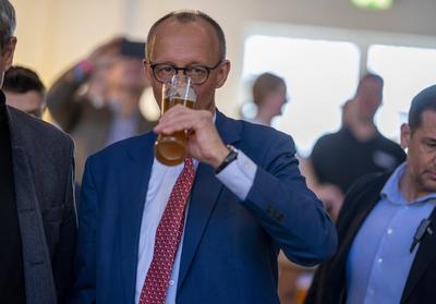 Wei?wurstfr?hst?ck - CDU Wahlkampftour Bundestagswahl 2025-stock-foto